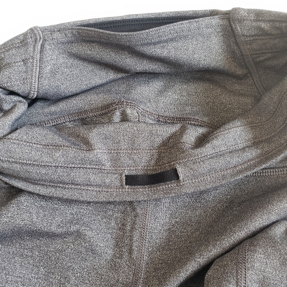 Lululemon TrainTimes 7/8 25" leggings, size 4 - Picture 7 of 12